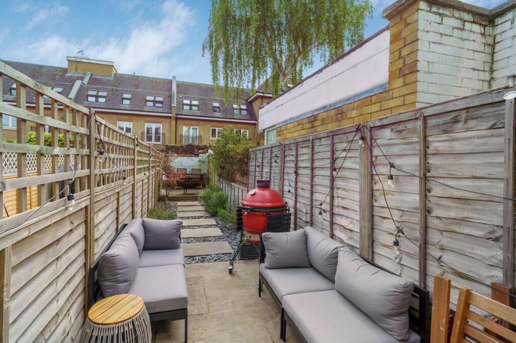 Main image of property: Duntshill Road, Earlsfield, London, SW18