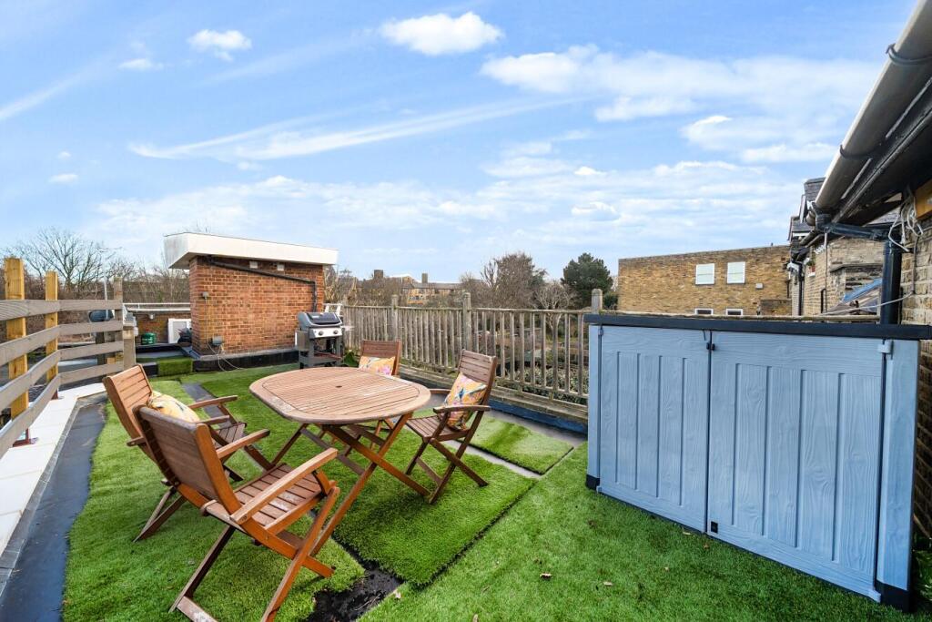 Main image of property: Earlsfield Road, Earlsfield, London, SW18