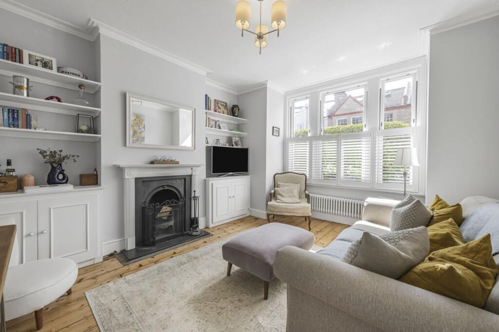 Main image of property: Quinton Street, Earlsfield, London, SW18