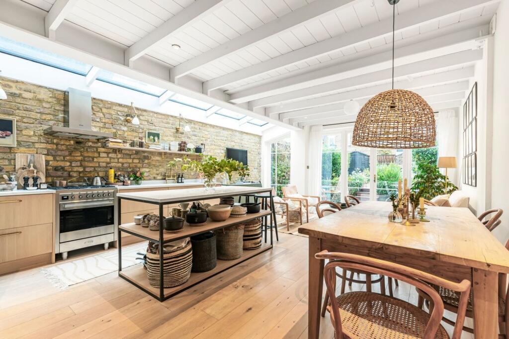 Main image of property: Tranmere Road, Earlsfield, SW18