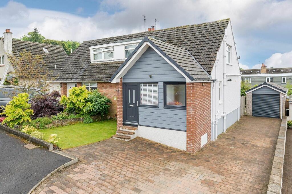 3 bedroom semidetached house for sale in Clarendon Road, Linlithgow, EH49