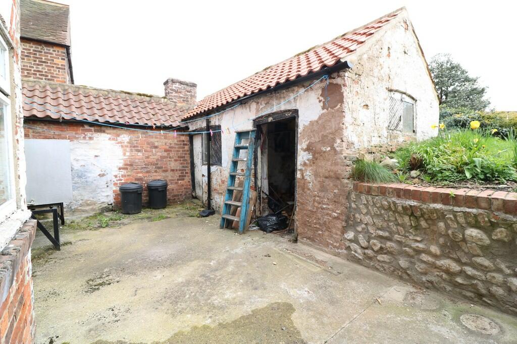 4 bedroom link detached house for sale in The Old Post Office, Main