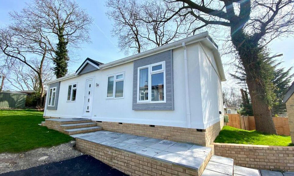 2 bedroom park home for sale in 3 Stansby Orchard, The Reddings, Cheltenham, Gloucestershire, GL51