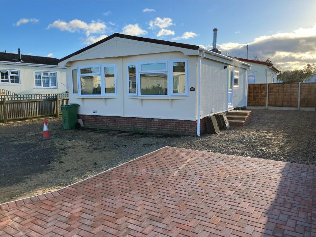 Main image of property: 69 Harthurstfield Park, Fiddlers Green Lane, Cheltenham, Gloucestershire, GL51