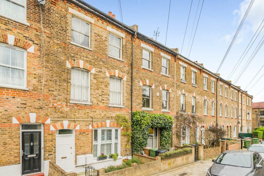 2 bedroom flat for sale in Herschell Road, London, SE23