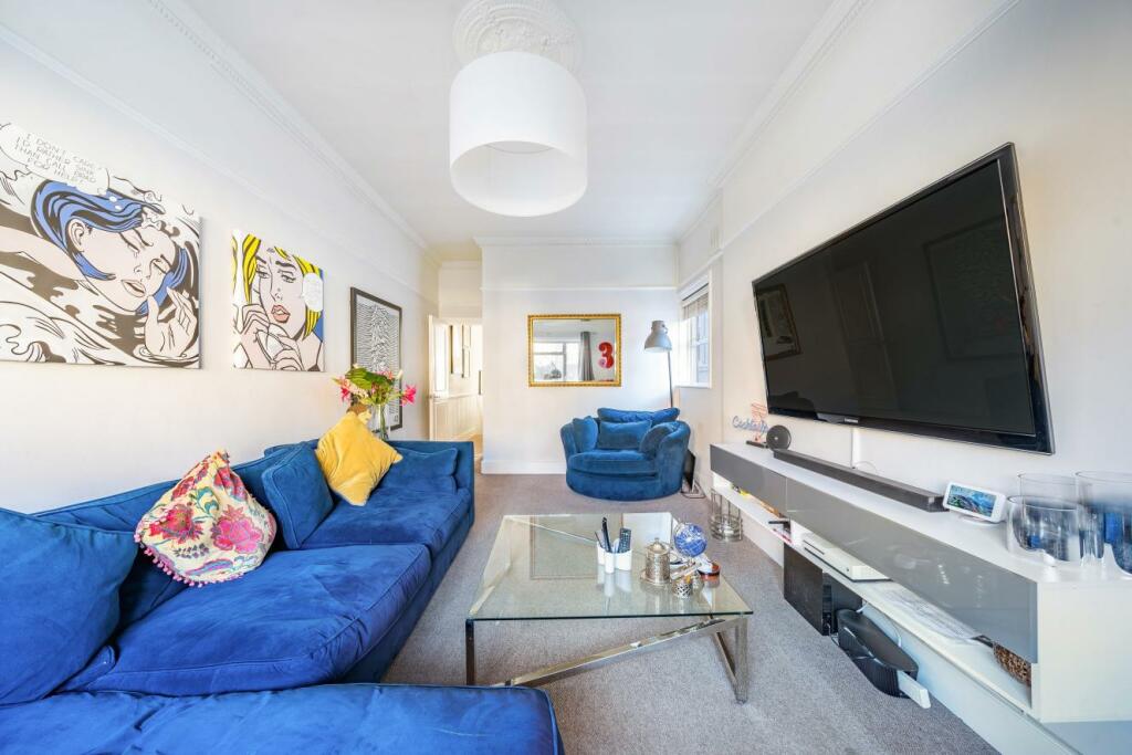 3 bedroom flat for sale in Tynemouth Street, Fulham, SW6