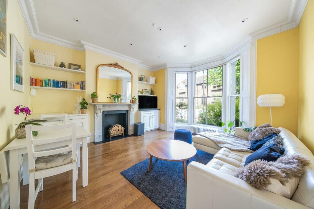 1 bedroom flat for sale in Barclay Road, Fulham, SW6