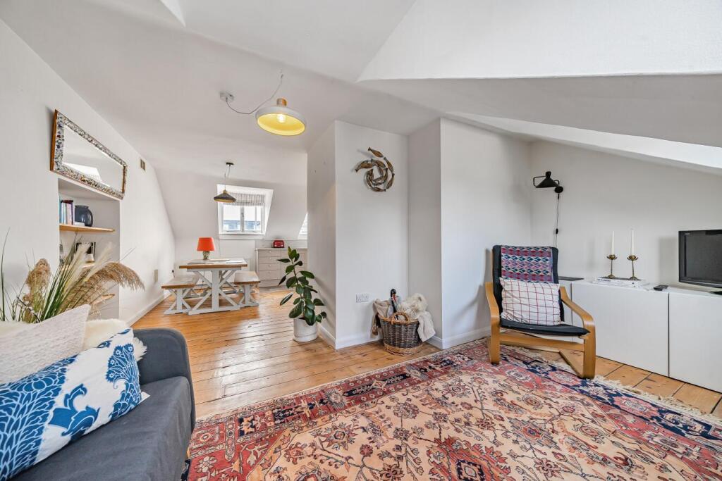 Main image of property: Chesson Road, Fulham, London, W14