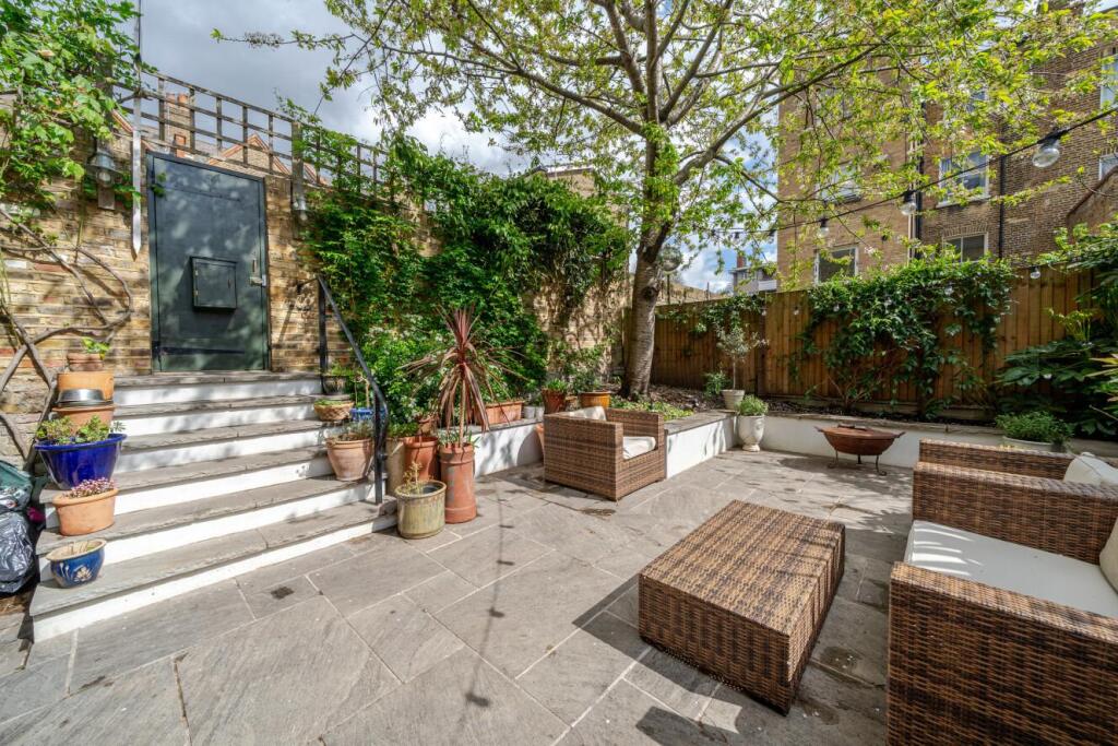Main image of property: Cathnor Road, Shepherd's Bush, London, W12