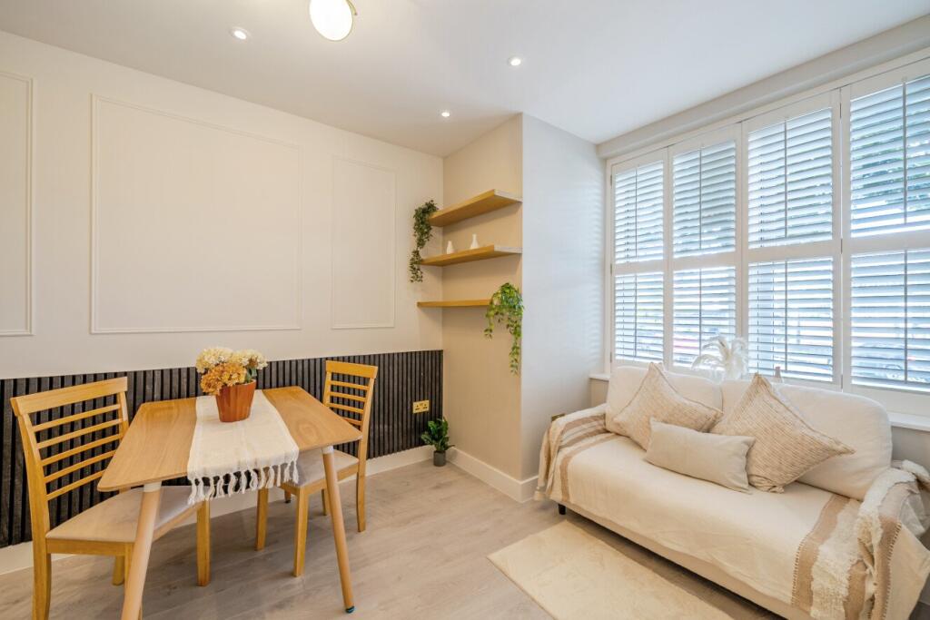 Main image of property: Ellingham Road, London, W12