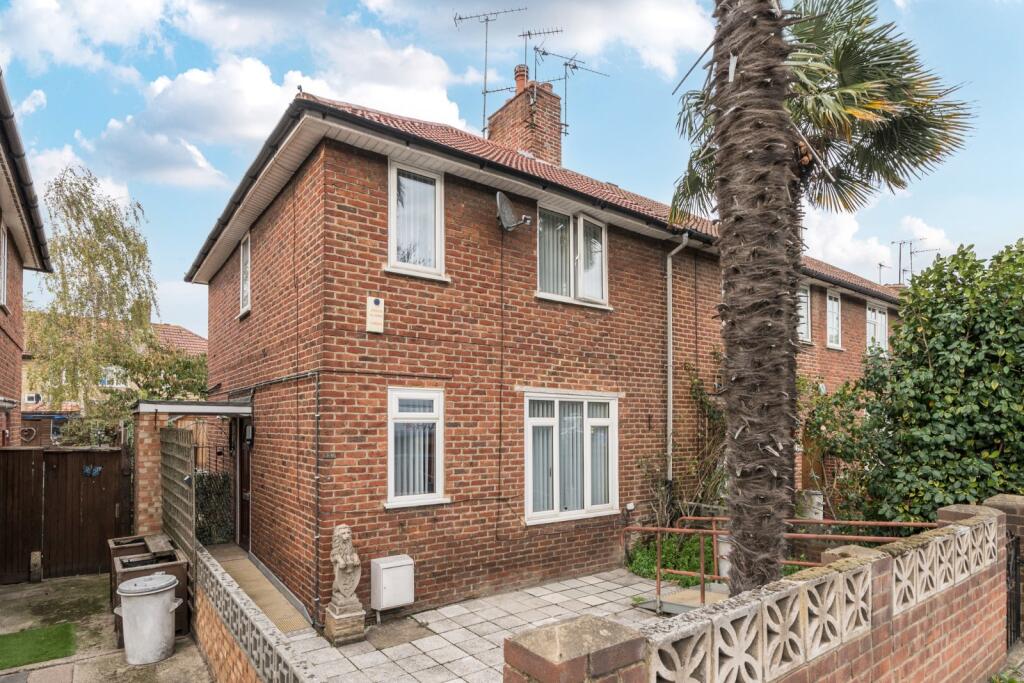 Main image of property: Westway, White City, London, W12