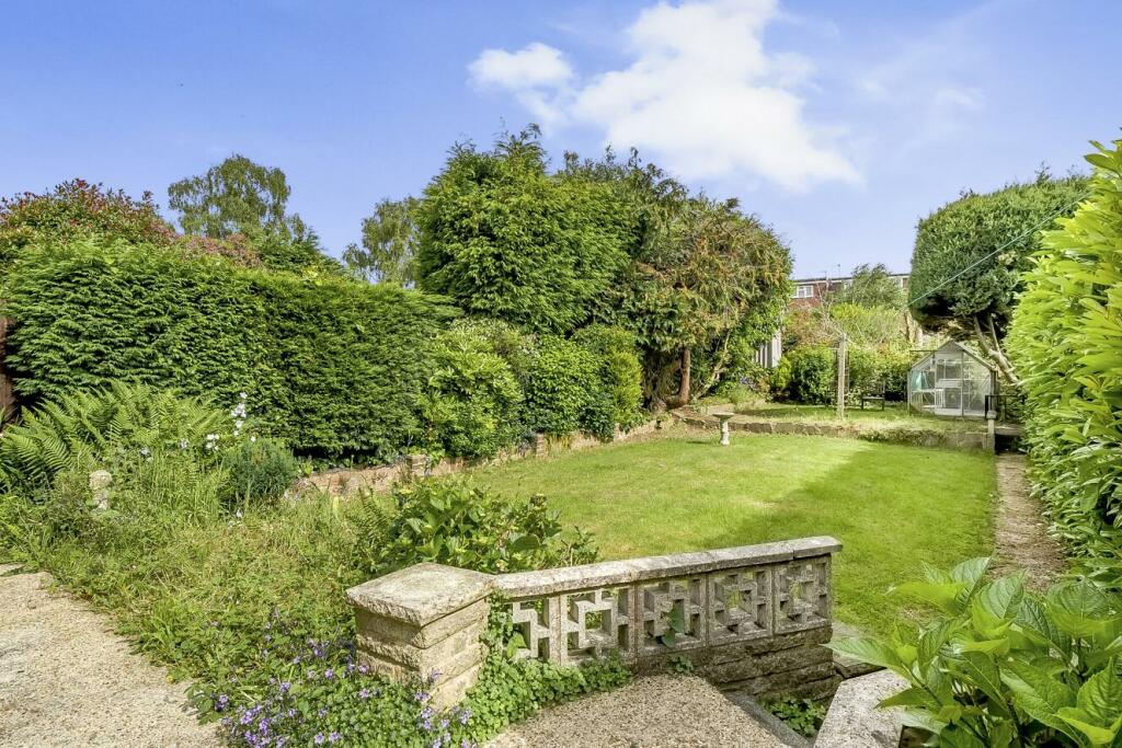 3 bedroom semidetached house for sale in Marden Avenue, Hayes, BR2