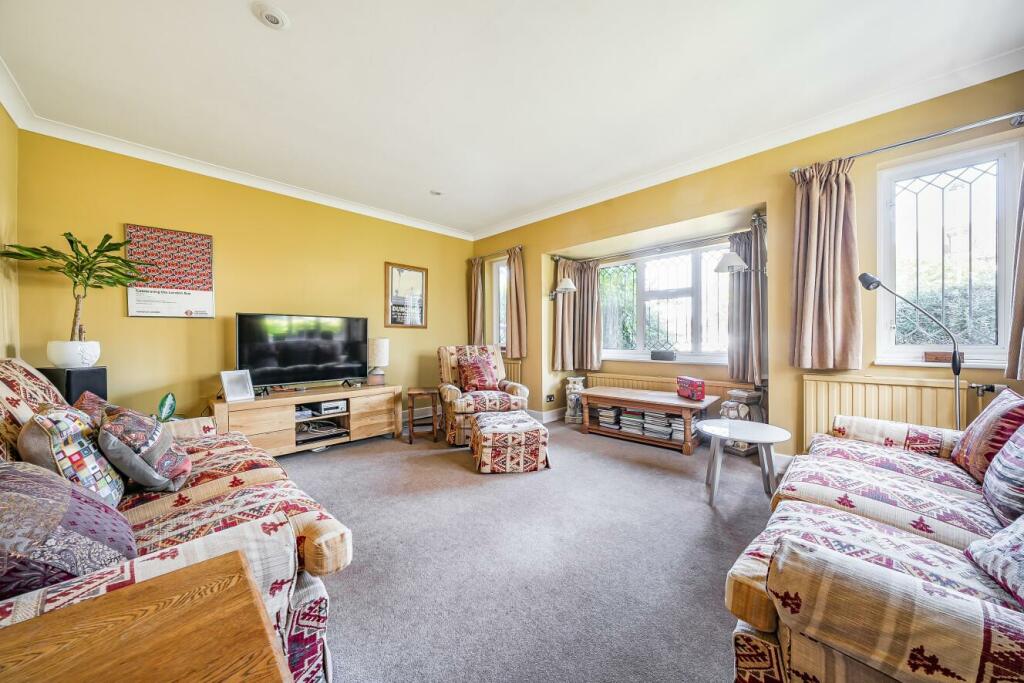 Additional property image - Sandiland Crescent, Hayes