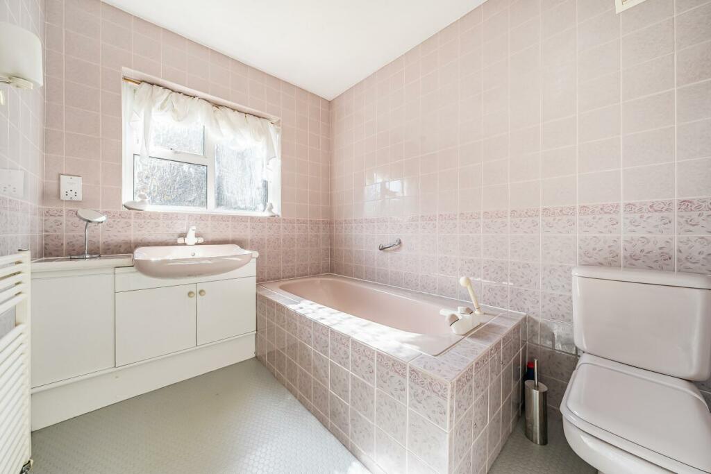 Additional property image - Sandiland Crescent, Hayes
