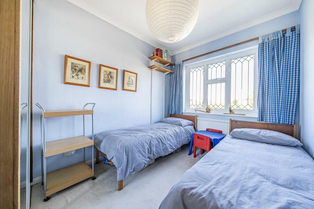 Additional property image - Sandiland Crescent, Hayes
