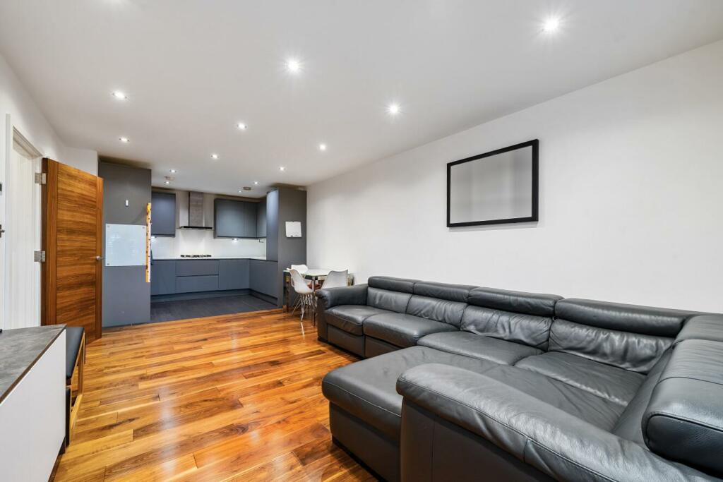 Additional property image - Hayes Lane, Hayes