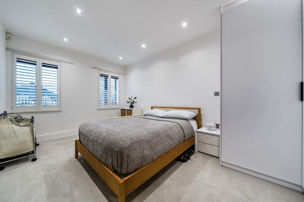Additional property image - Hayes Lane, Hayes