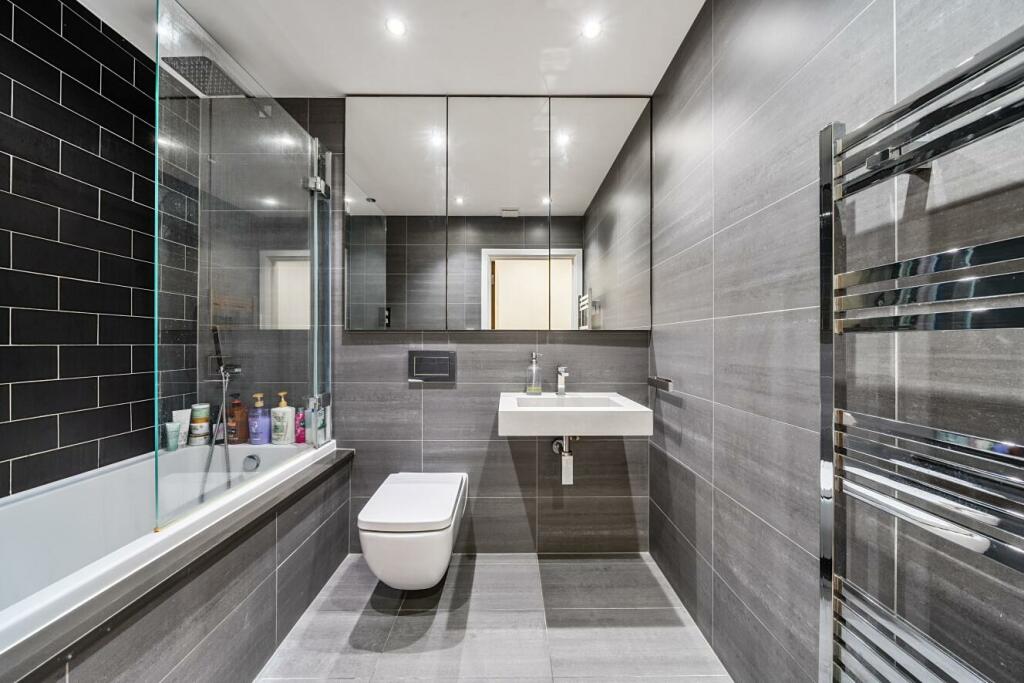 Additional property image - Hayes Lane, Hayes