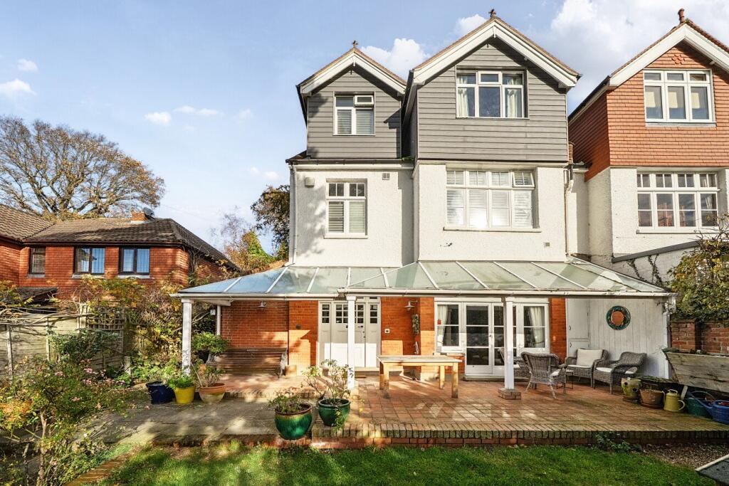 Main image of property: Leafy Grove, Keston, BR2