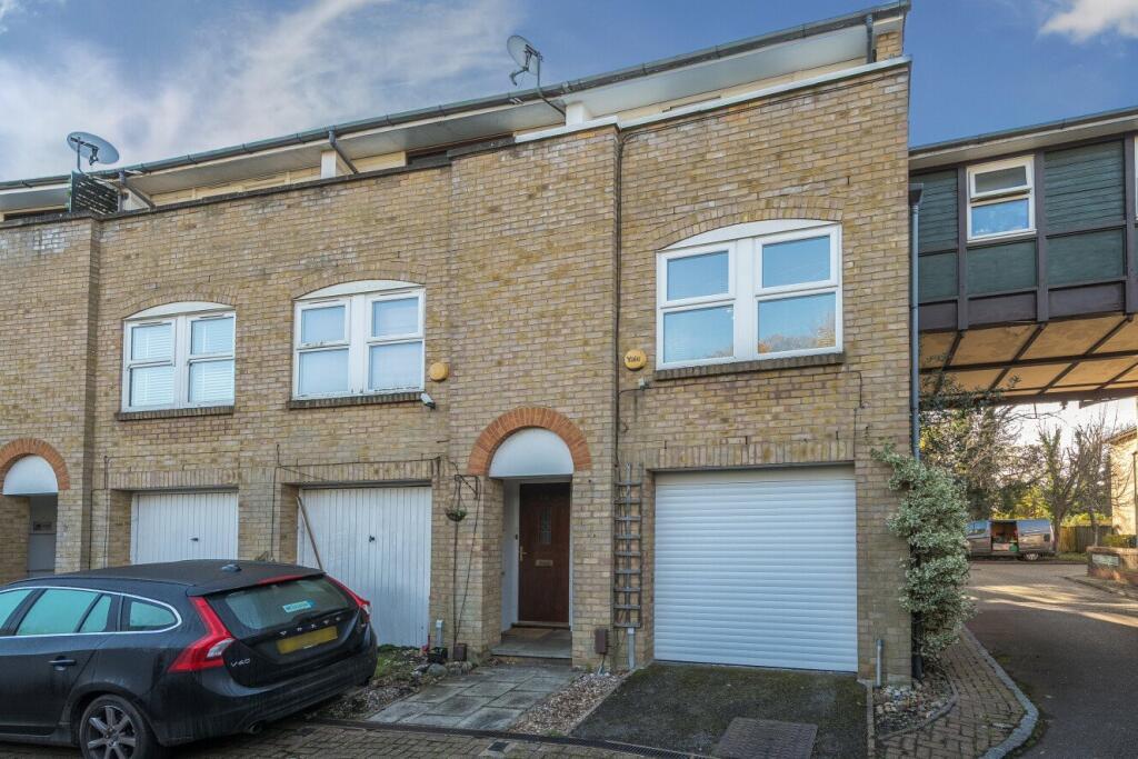 Main image of property: Farnborough Crescent, Hayes, BR2