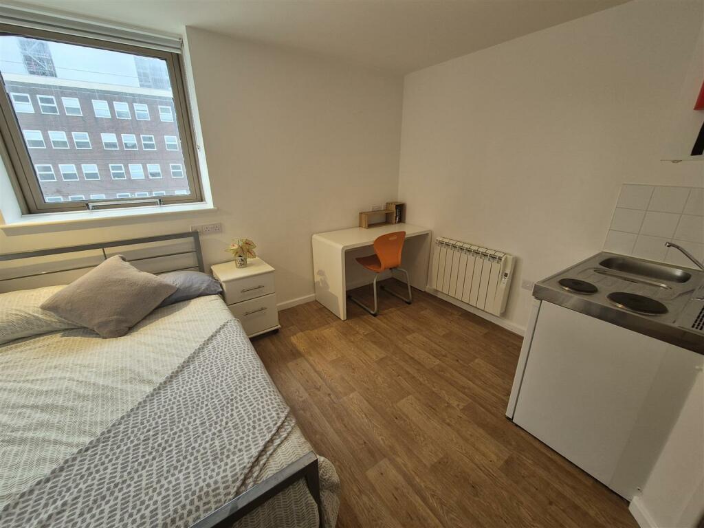 Additional property image - SELF CONTAINED STUDIO