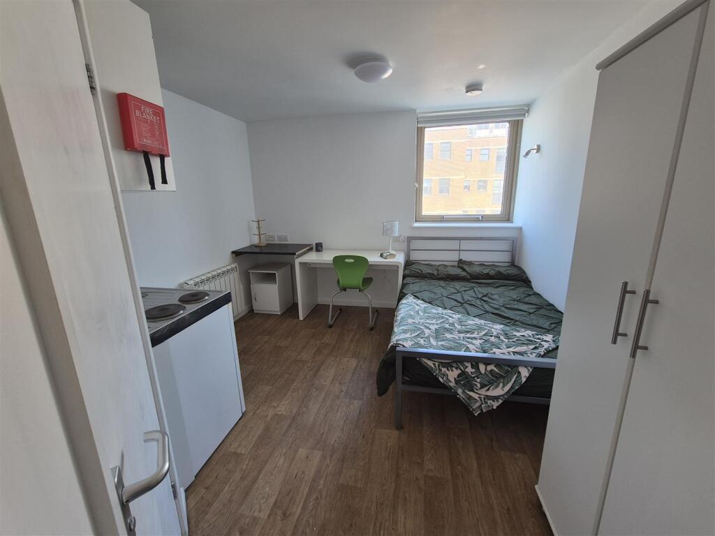 Main image of property: BOURNEMOUTH STUDIOS, BILLS INCLUDED