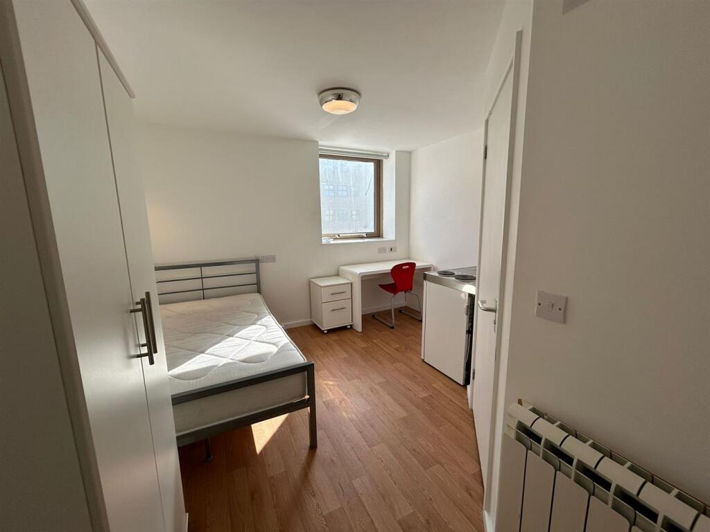 Main image of property: BOURNEMOUTH STUDIO WITH BILLS INCLUDED