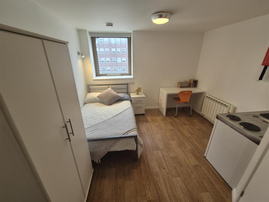 Additional image 2 of Self Contained Studio with Bills Included