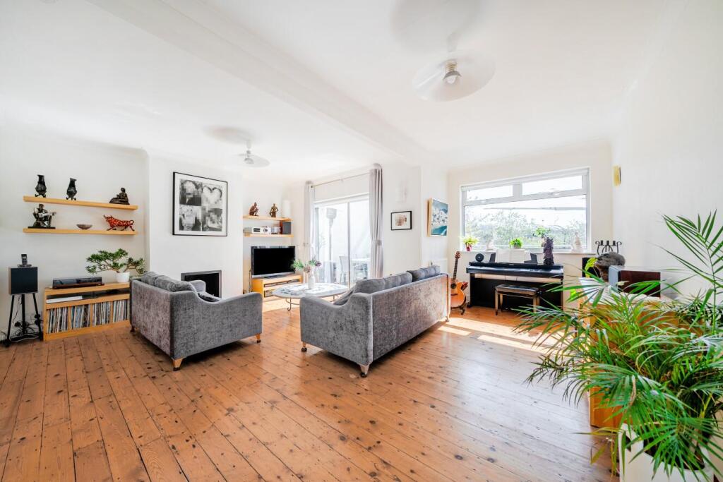 Main image of property: The Vale, Golders Green, London, NW11