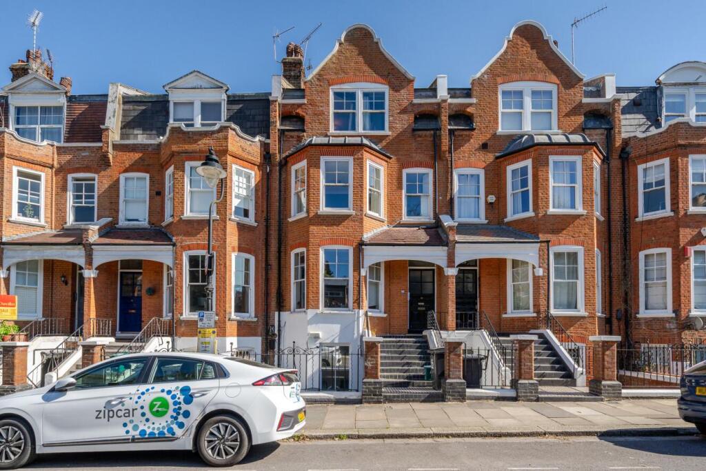 Main image of property: Hillside Gardens, Highgate, London, N6