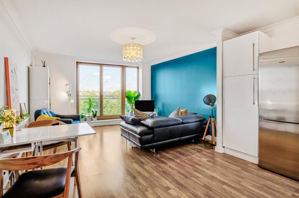 Main image of property: Southgate Road, London, N1