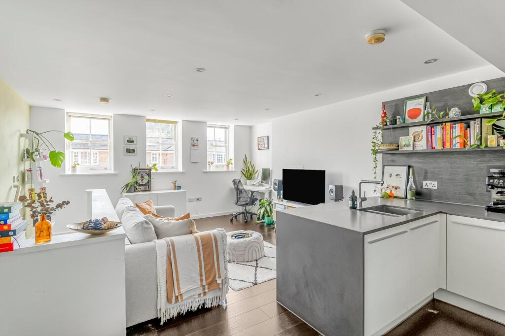 Main image of property: Augustas Lane, London, N1