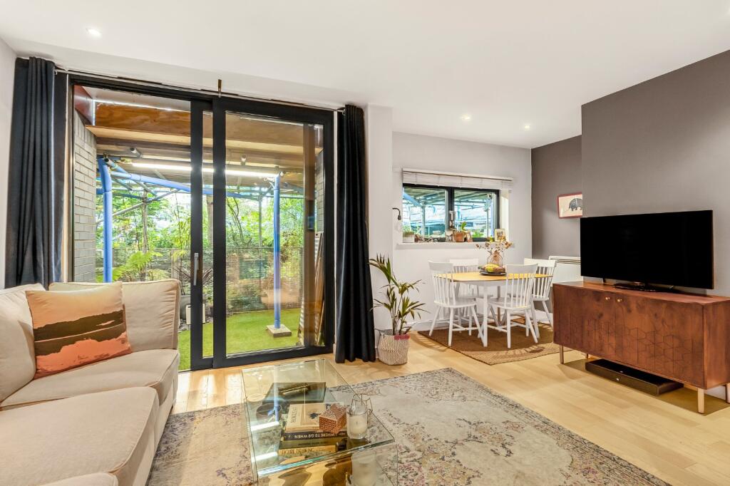 Main image of property: Drayton Park, Highbury, London, N5
