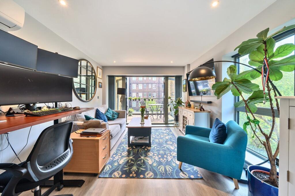 Main image of property: Vauxhall Street, Kennington, London, SE11