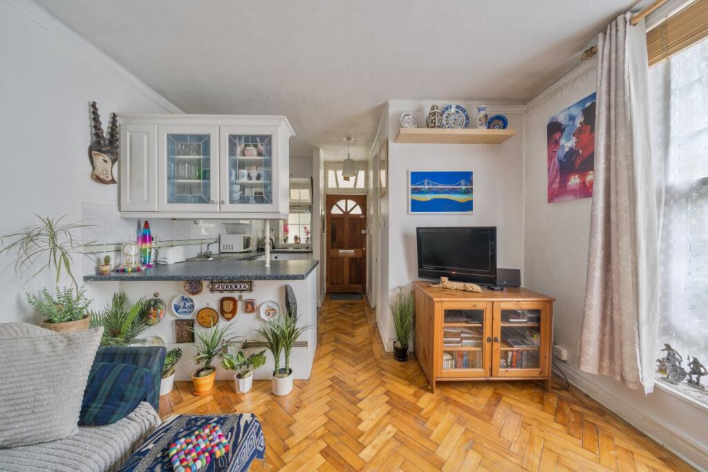Main image of property: Lansdowne Way, London, SW8