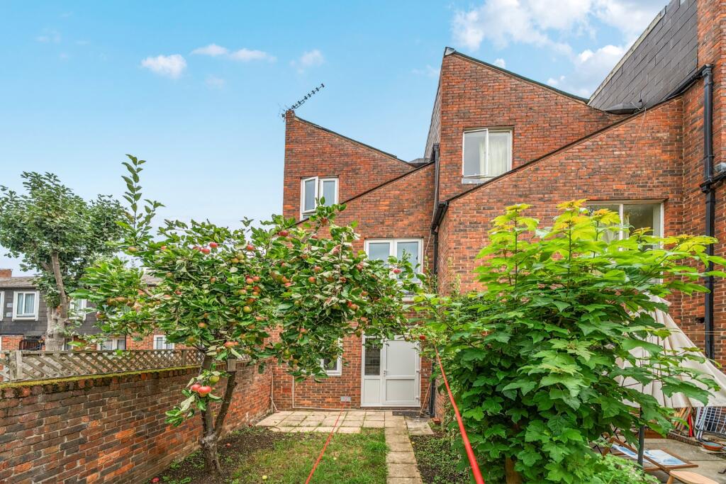 Main image of property: Langdale Close, Pelier Street, Walworth, London, SE17