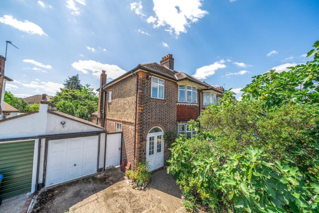 Main image of property: Sidcup Road, London, SE12