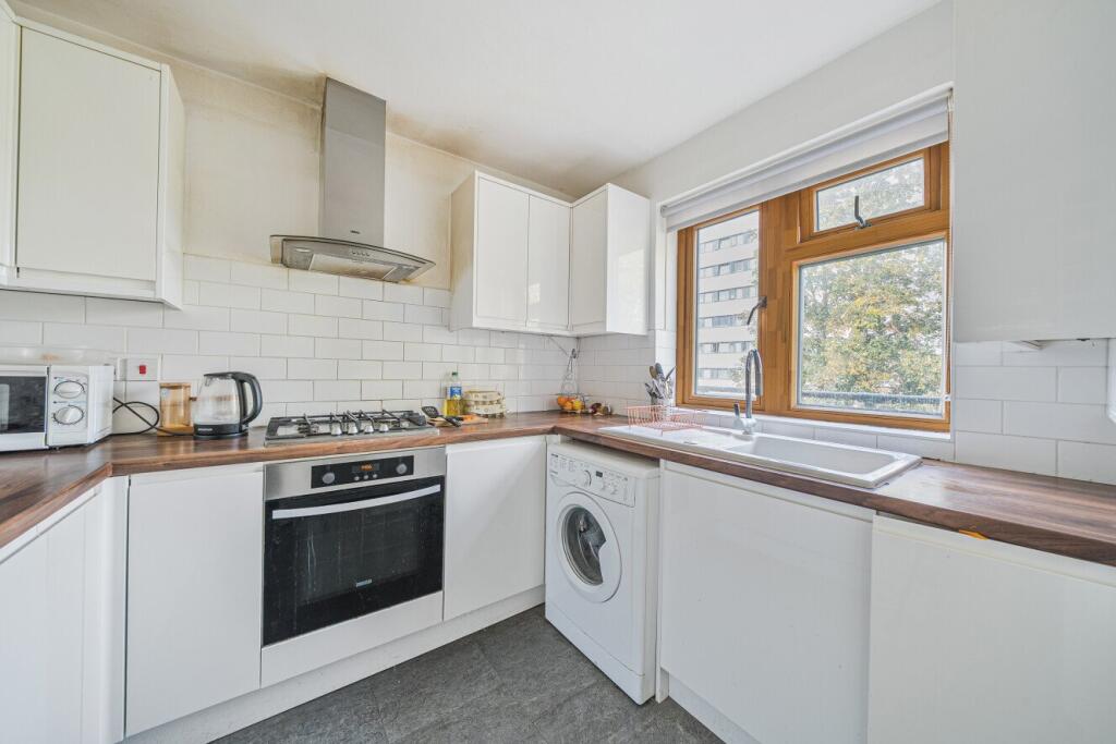 Main image of property: Eltham Road, London, SE12
