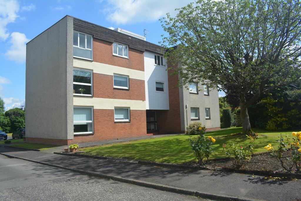 Main image of property: Flat 6, 32 Greenlaw Drive, Paisley, PA1 3RU