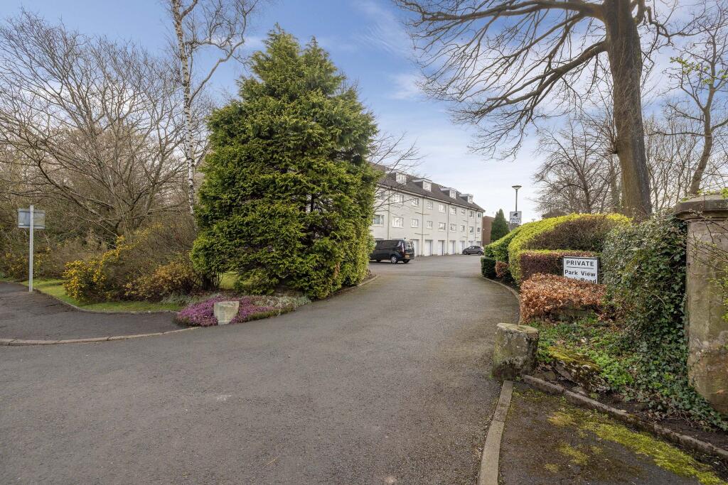 Main image of property: 11 Park View, 1 Park Road, Paisley, PA2 6EQ