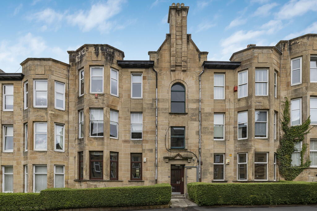 Main image of property: Flat 0/1, 5 South Park Drive, Brodie Park, Paisley, PA2 6JQ