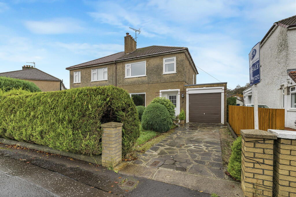 Main image of property: 13 Clochbar Avenue, Milngavie, Glasgow, G62 7JW