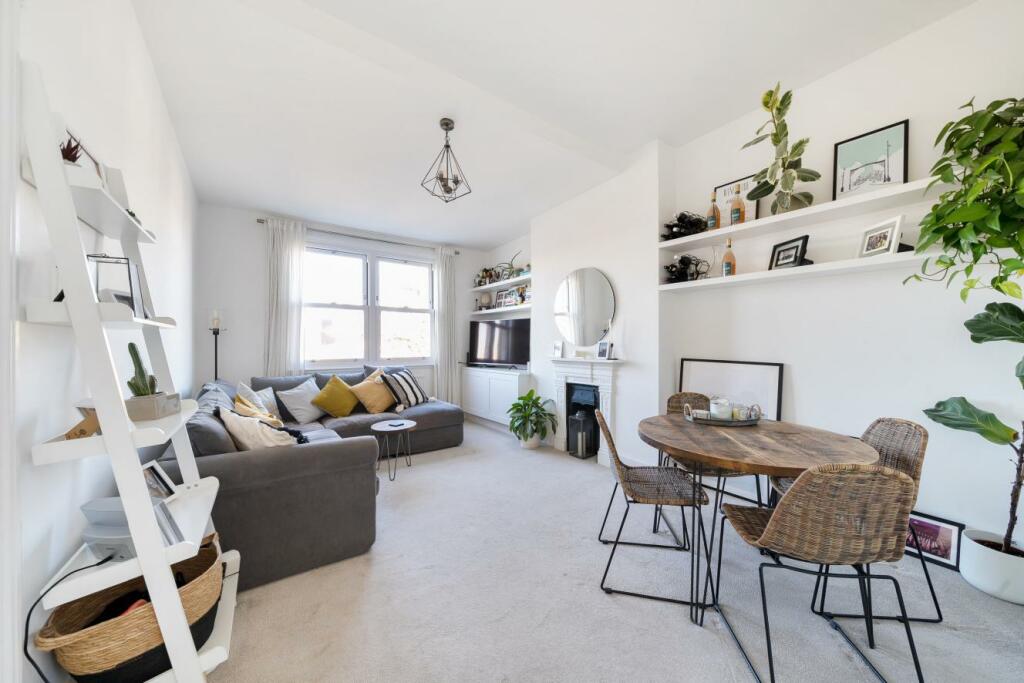 1 bedroom flat for sale in Midhurst Avenue, Muswell Hill, N10