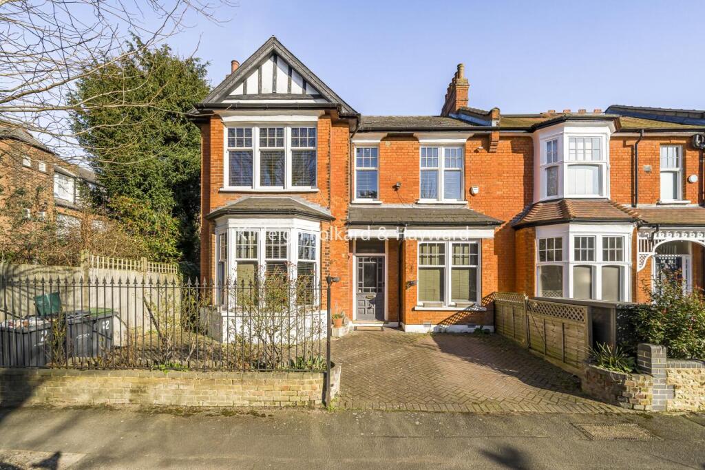 Main image of property: Collingwood Avenue, Muswell Hill, London, N10