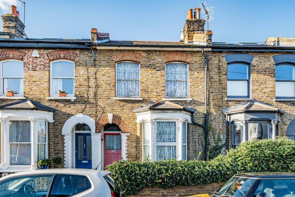 3 bedroom terraced house for sale in Lugard Road, Lower Nunhead, SE15