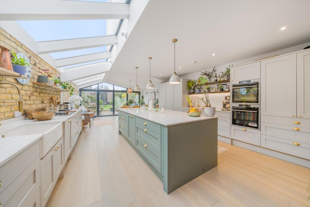 Main image of property: Gordon Road, Lower Nunhead, London, SE15