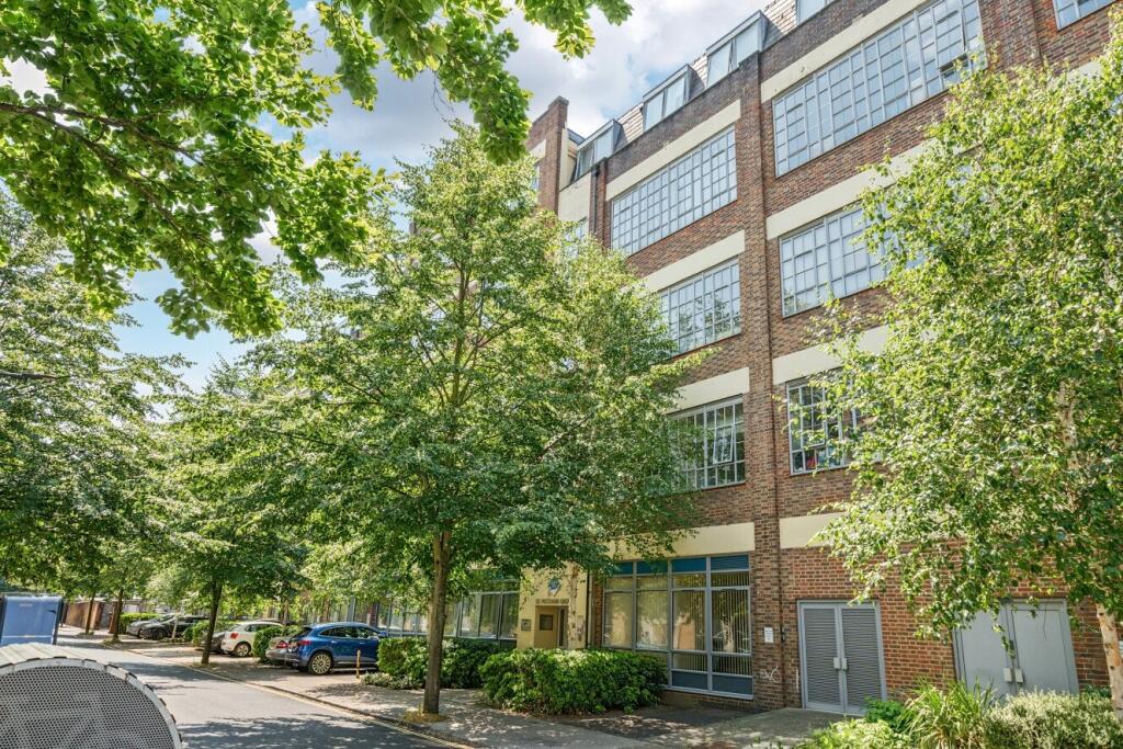 Main image of property: Peckham Grove, London, SE15