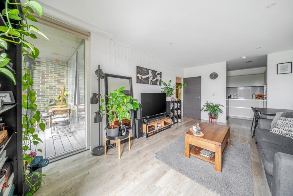 Main image of property: Woods Road, London, SE15