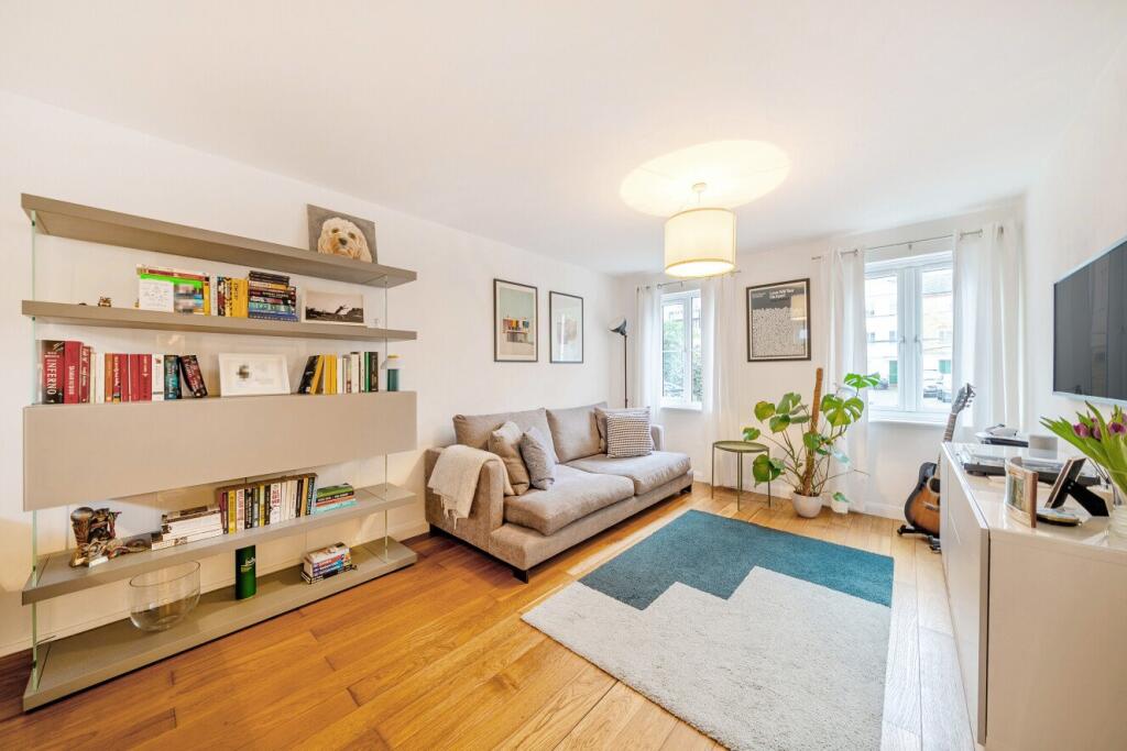 Main image of property: Vestry Mews, London, SE5