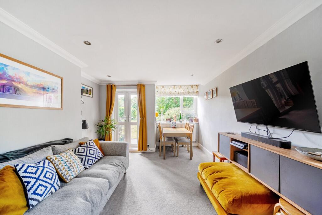 Main image of property: Hayward Gardens, Putney, London, SW15